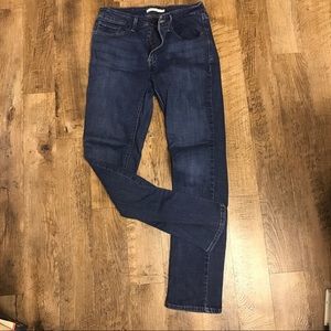 Mid rise skinny jeans
